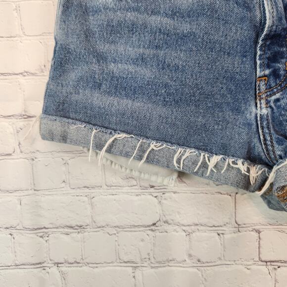 BDG Urban Outfitters Medium Wash Denim Cuffed Cut Off Jean Shorts Women's 28 - Picture 2 of 8